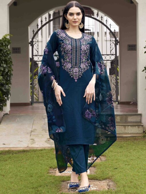 New Roman Fabric Beautiful Suit - Image 5
